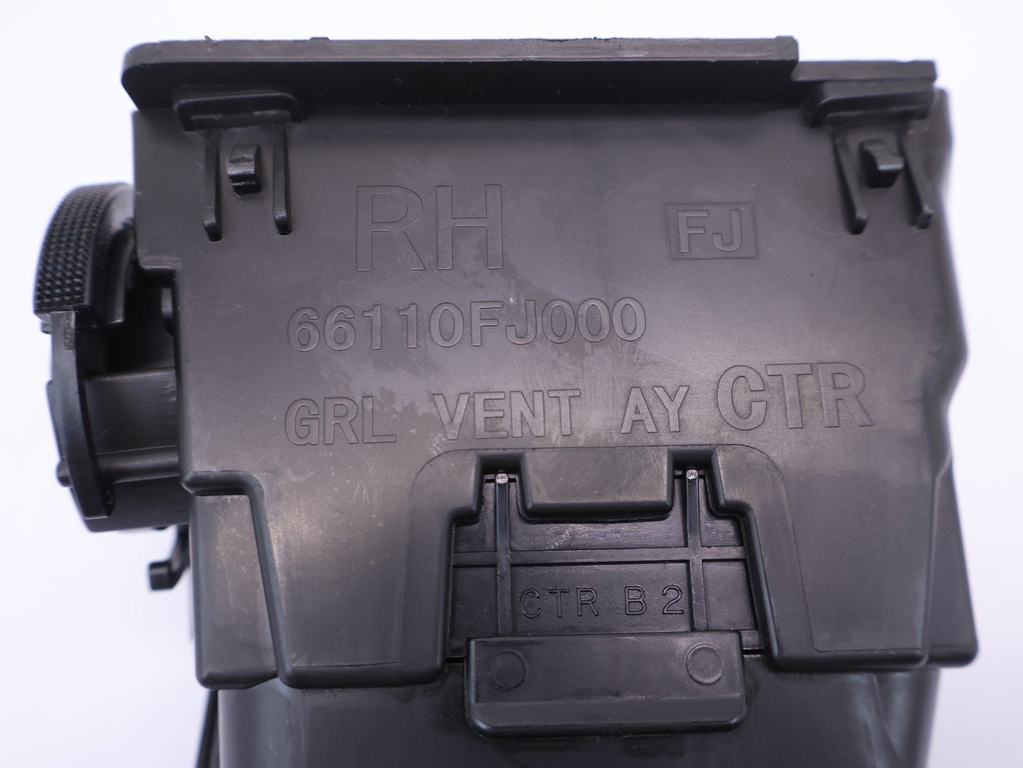 2013-2014 Subaru XV Crosstrek Passenger Center Vent Air Heat 66110FJ000 RH OEM