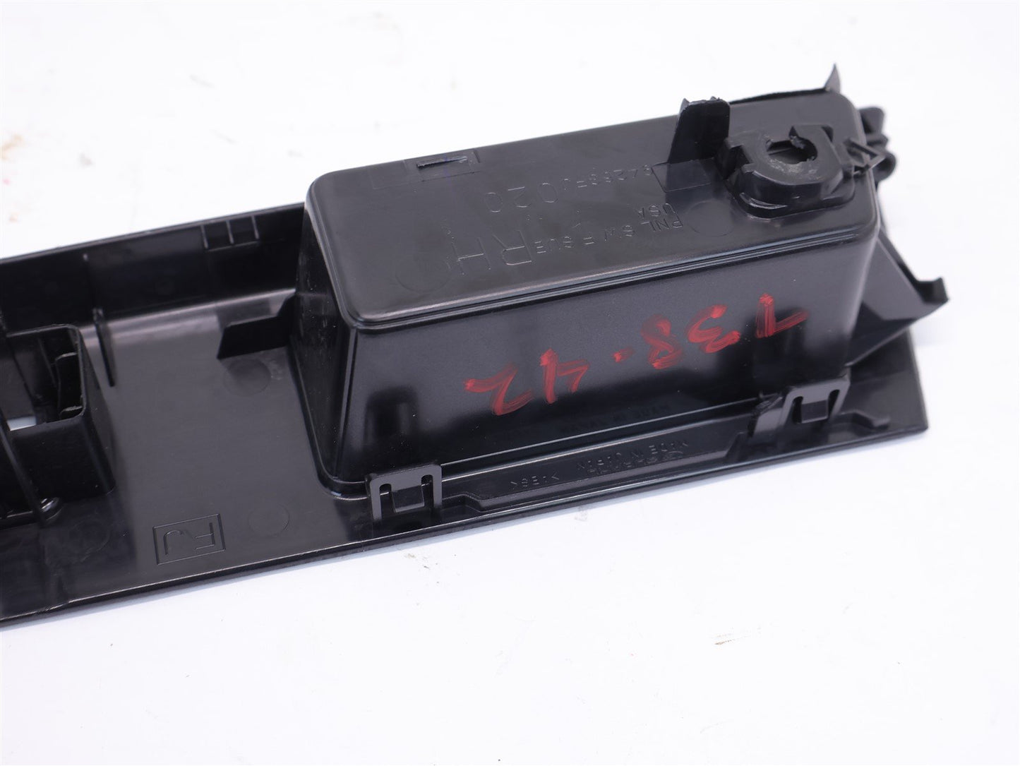 2013-2014 Subaru Crosstrek Passenger Front Window Switch Trim Door 94263FJ020 RH