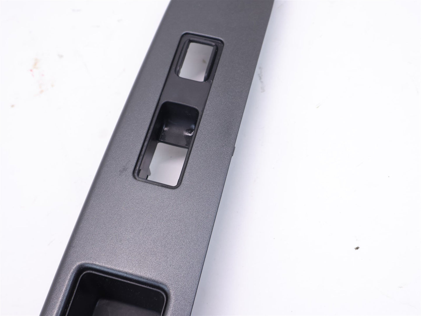 2013-2014 Subaru Crosstrek Passenger Front Window Switch Trim Door 94263FJ020 RH