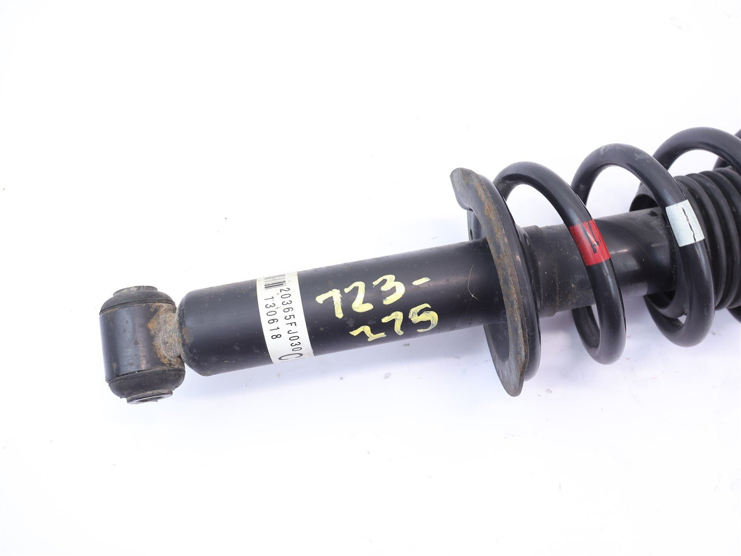 2013 Subaru XV Crosstrek Rear Strut Shock Passenger RH 20365FJ030 OEM 13-2017