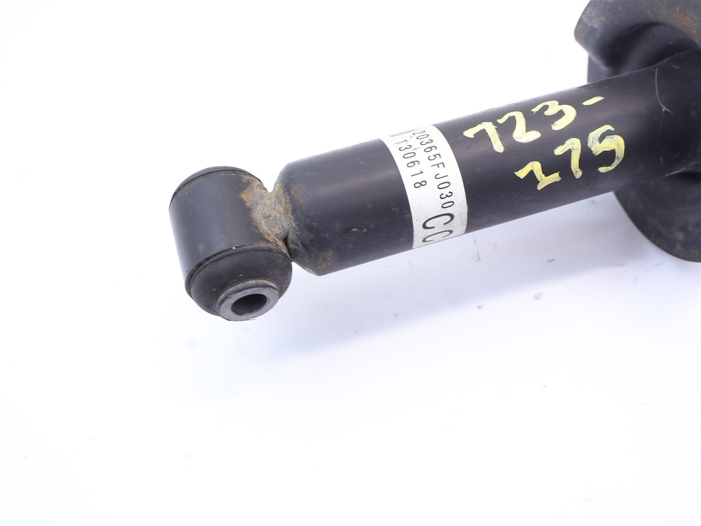 2013 Subaru XV Crosstrek Rear Strut Shock Passenger RH 20365FJ030 OEM 13-2017