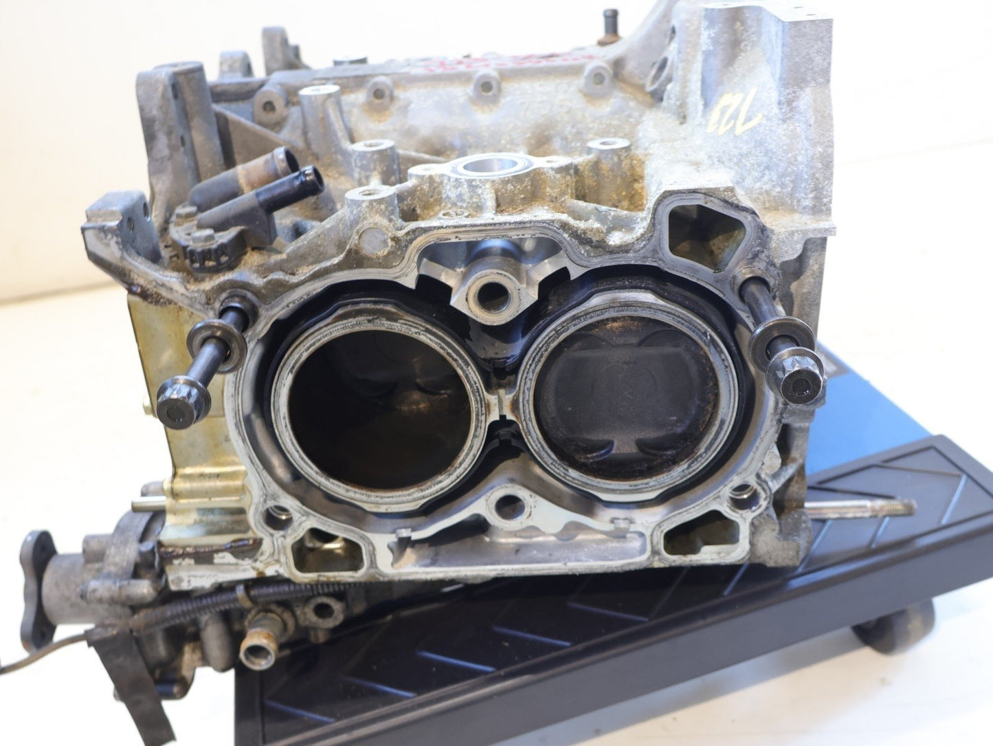 2013-2014 Subaru XV Crosstrek Engine Short Block Assembly Motor 2.0L AT OEM