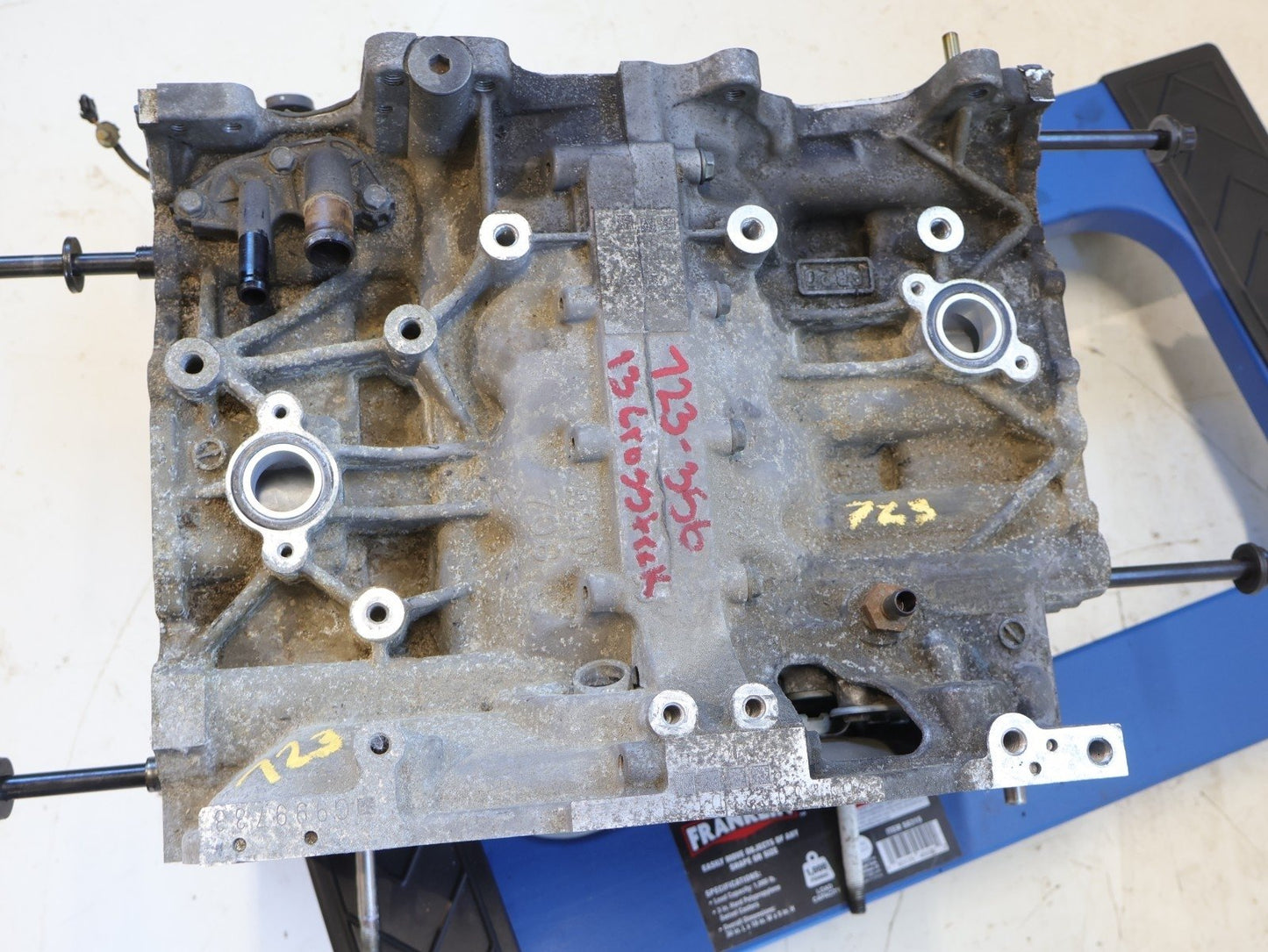 2013-2014 Subaru XV Crosstrek Engine Short Block Assembly Motor 2.0L AT OEM