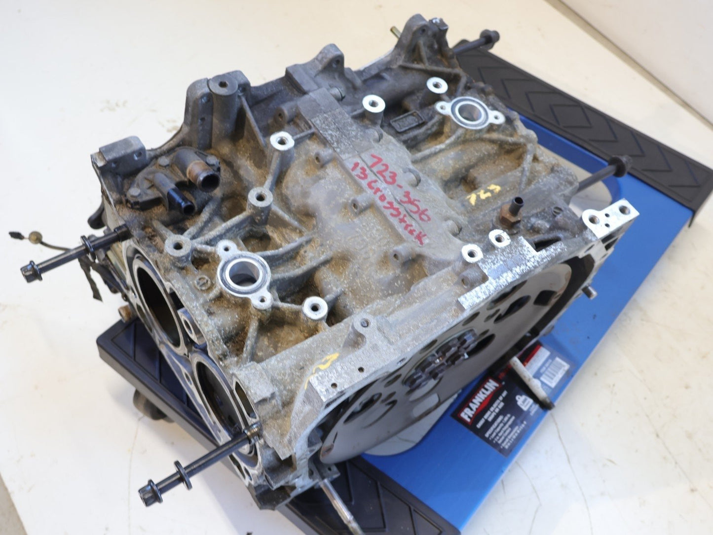 2013-2014 Subaru XV Crosstrek Engine Short Block Assembly Motor 2.0L AT OEM