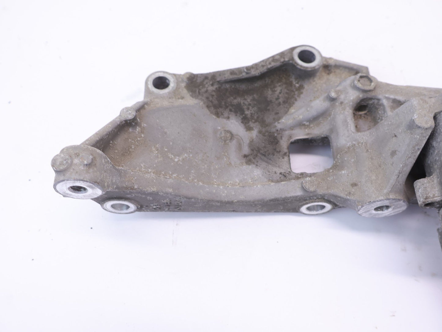 2014-2018 Subaru Forester Tensioner Pulley Bracket 2.5L Mount OEM