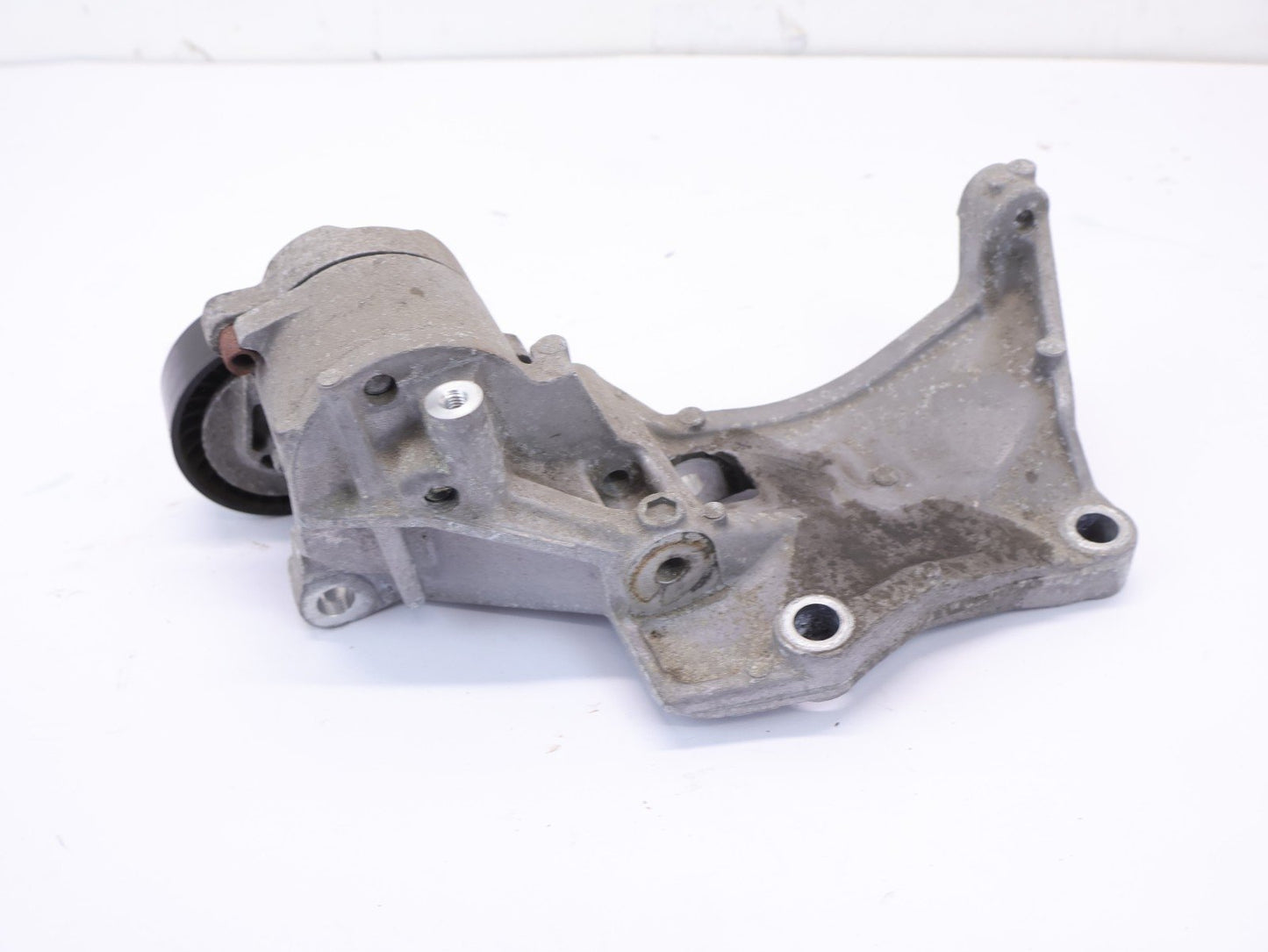 2014-2018 Subaru Forester Tensioner Pulley Bracket 2.5L Mount OEM