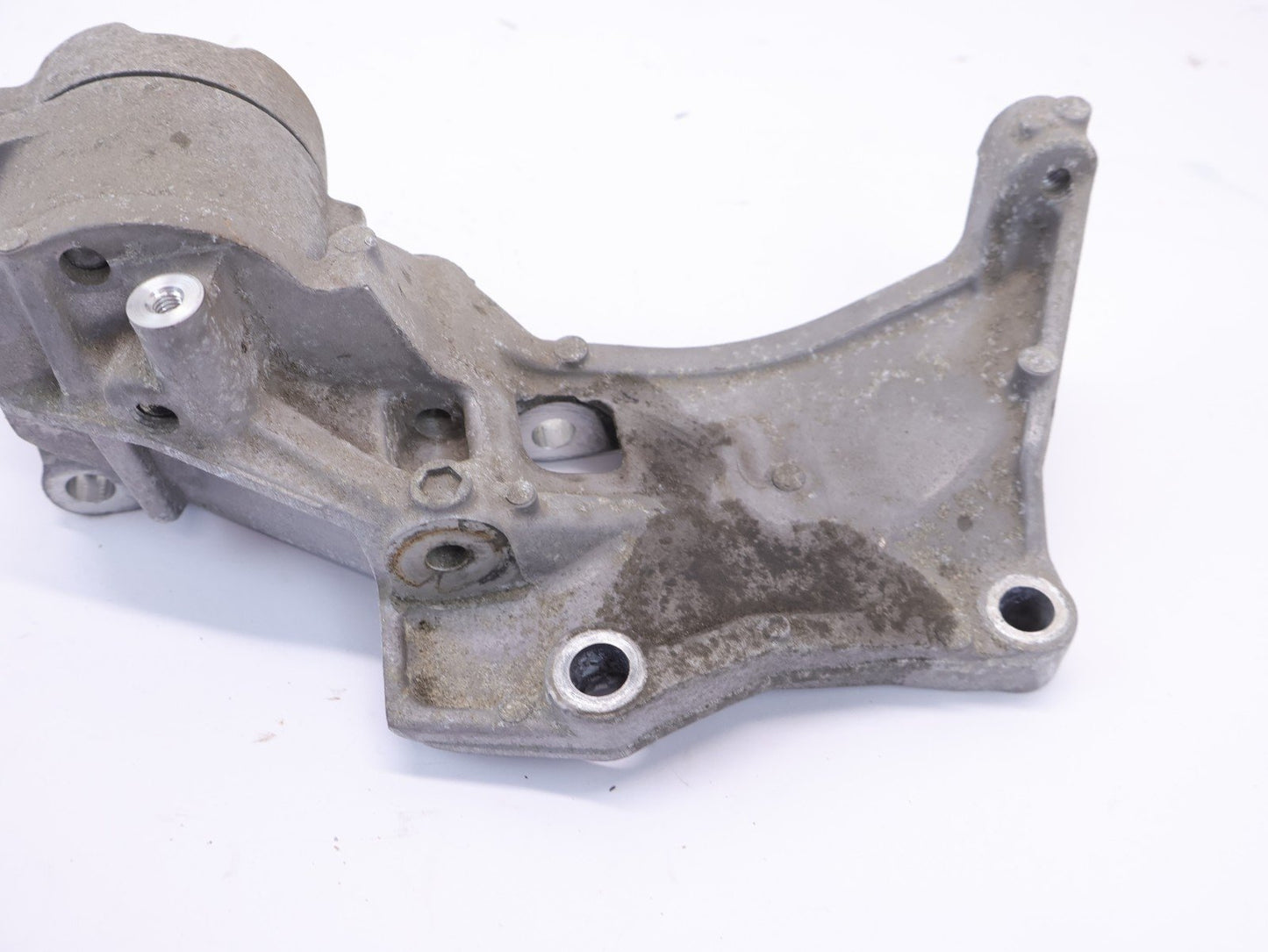 2014-2018 Subaru Forester Tensioner Pulley Bracket 2.5L Mount OEM
