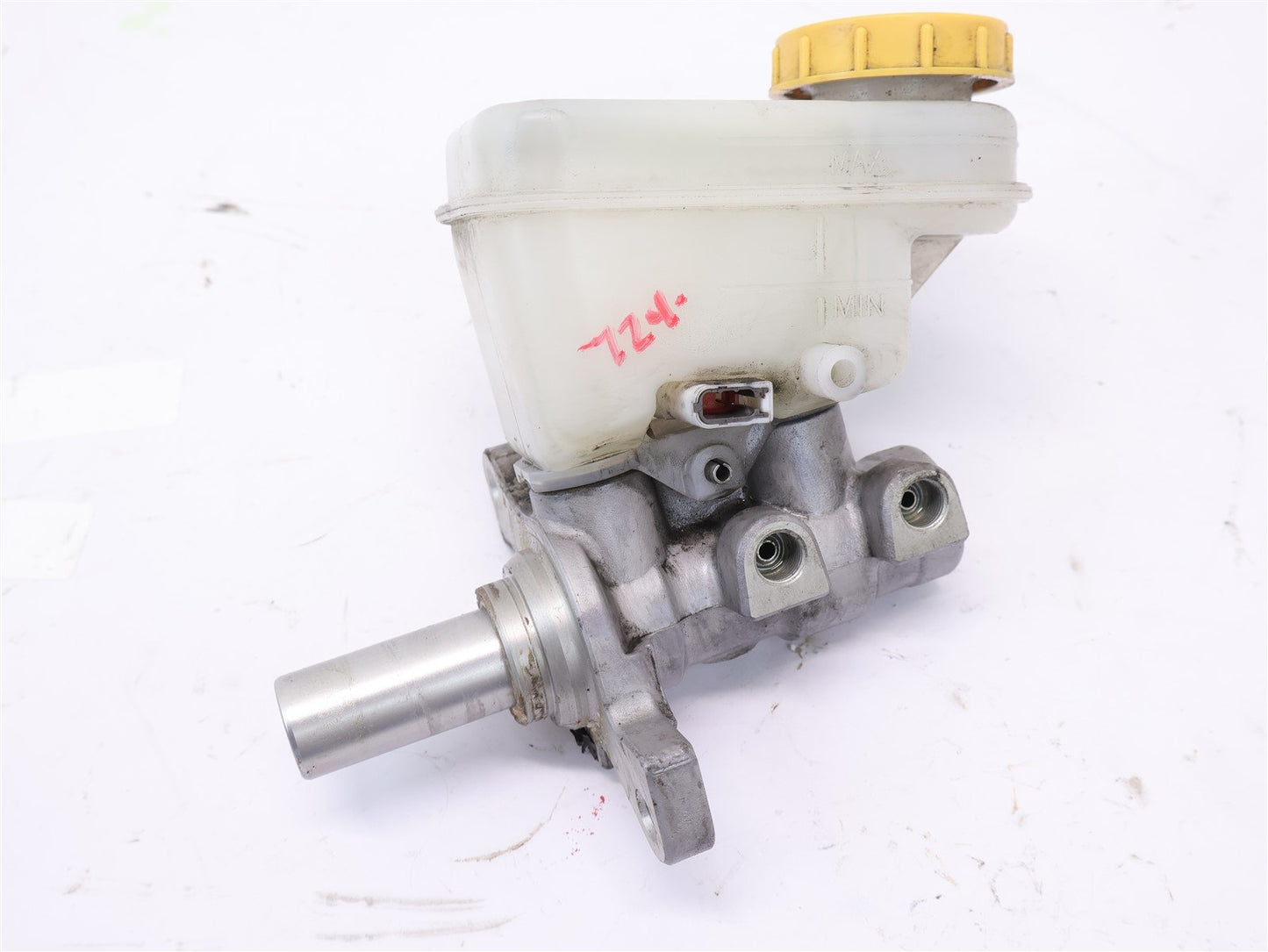 2016 Subaru Forester Brake Master Cylinder Reservoir AT CVT OEM 16-2018