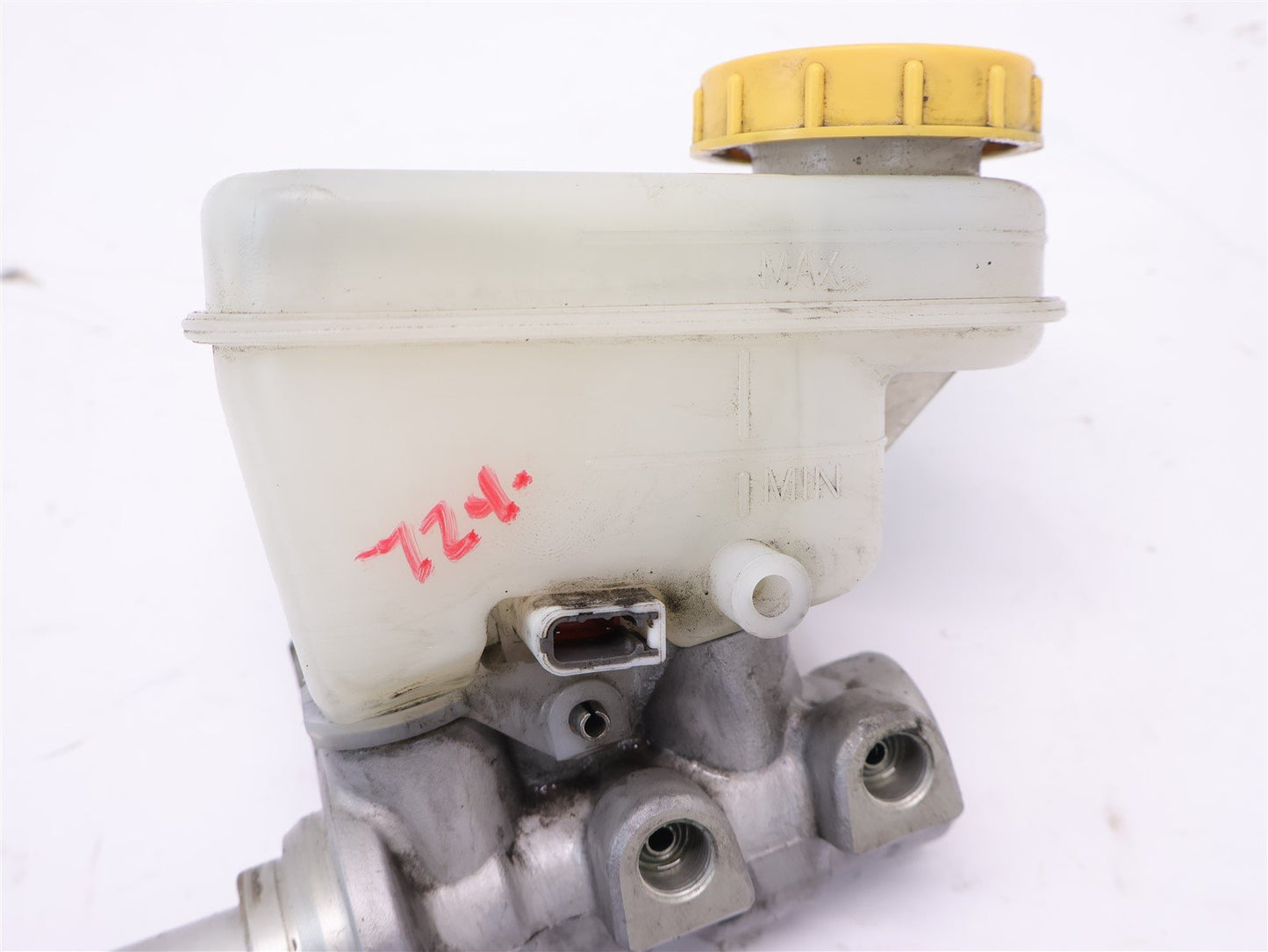 2016 Subaru Forester Brake Master Cylinder Reservoir AT CVT OEM 16-2018