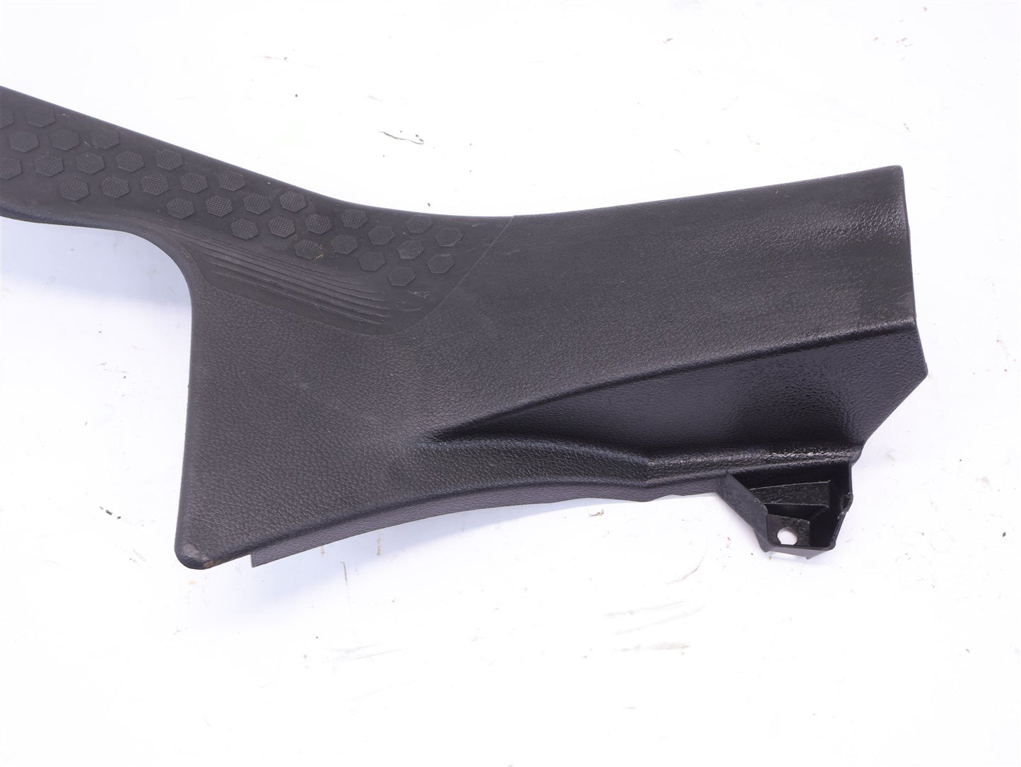 2016 Subaru Forester Passenger Rear Door Sill Trim Step 94061SG000 RH 2014-2018