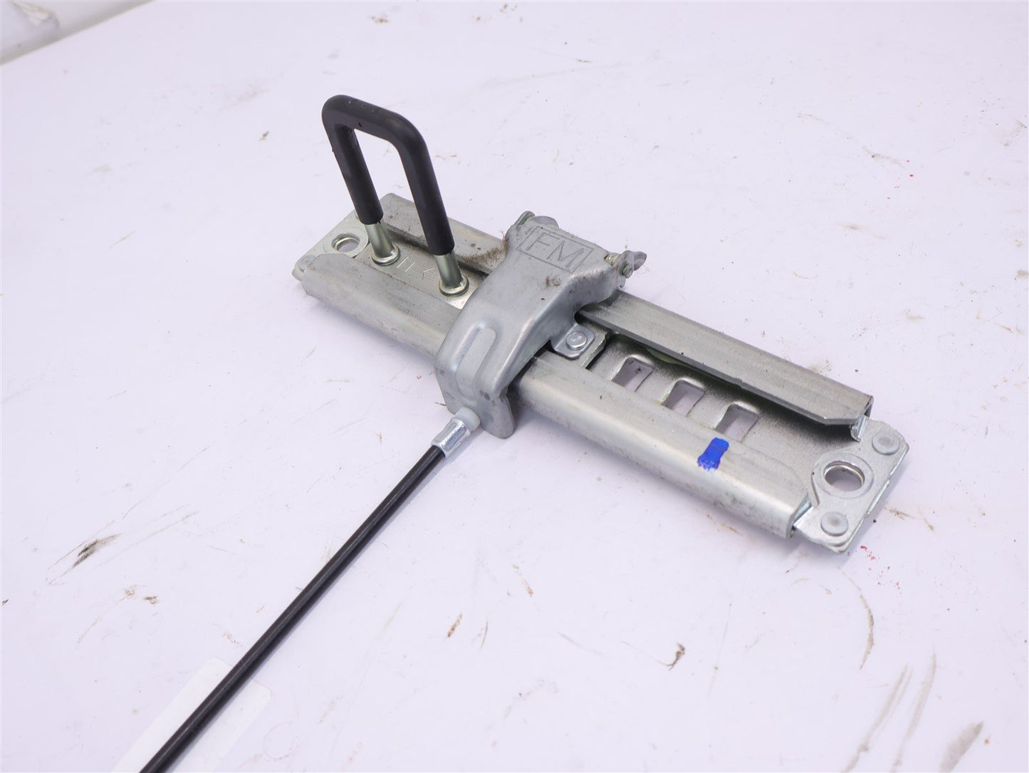 2014-2018 Subaru Forester Passenger Rear Seat Lock Striker Adjuster Latch RH OEM