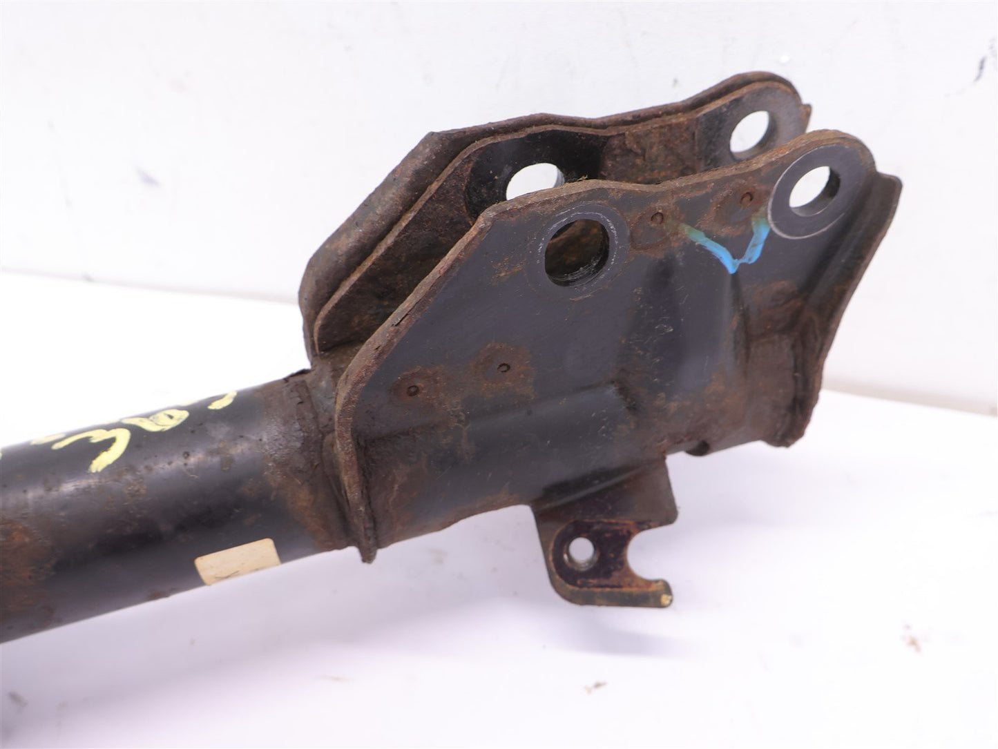 2014-2016 Subaru Forester Passenger Front Strut Shock Right RH 20310SG001 OEM