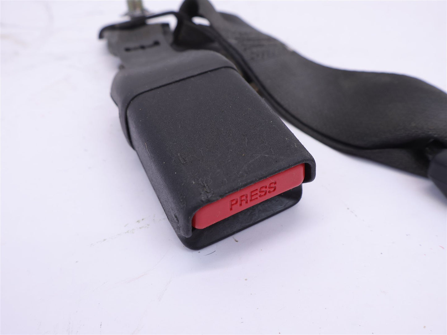 2013-2014 Subaru Outback Rear Seat Belt Buckle Latch Center OEM Black 13-14