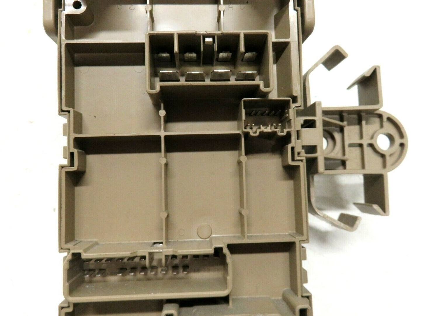 2009-2013 Subaru Forester XT Dash Fuse Box Relay Juction 82201FG010 OEM