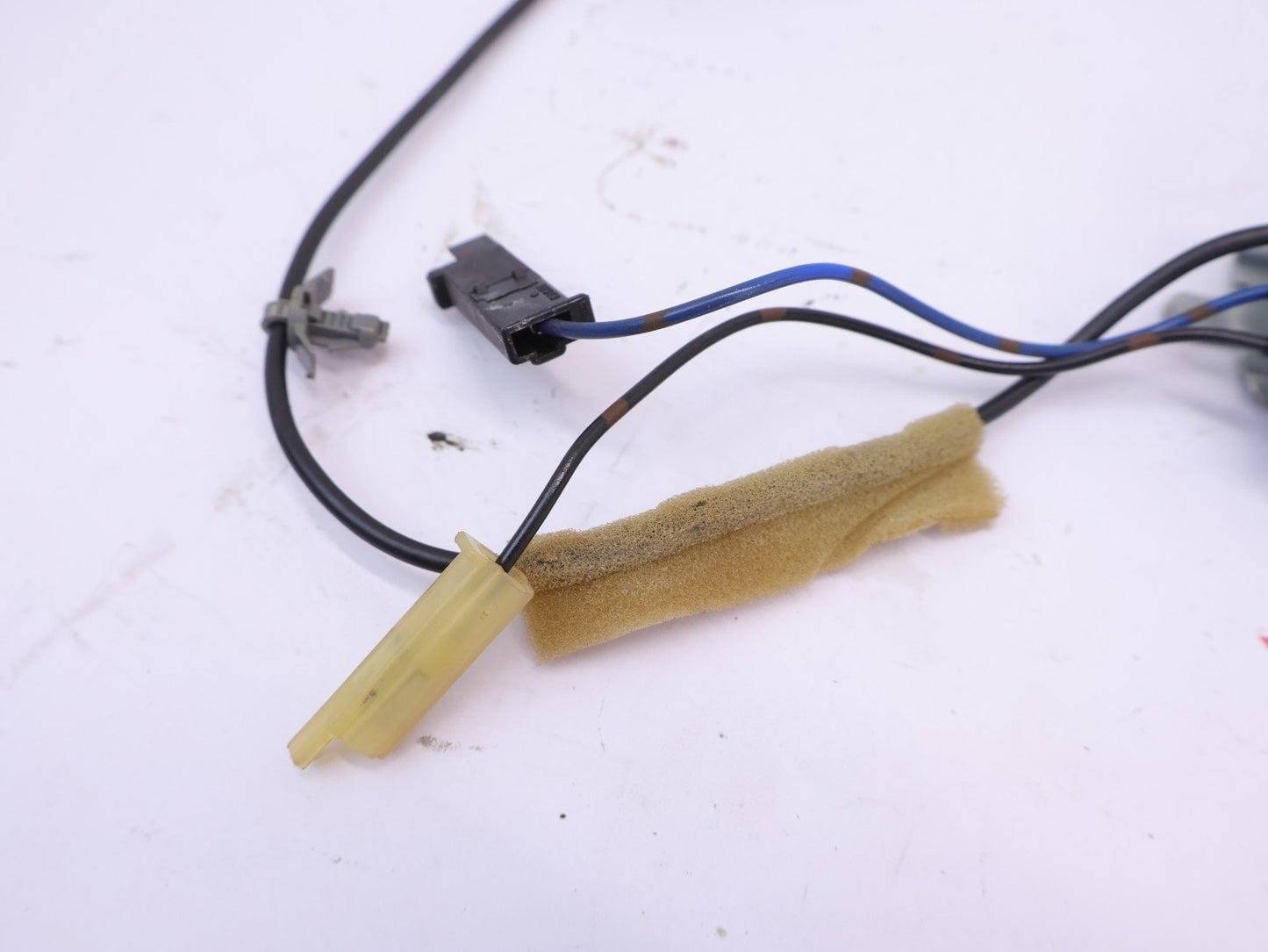 2010-2014 Subaru Outback Radio Antenna Amplifier 86327AJ61A Module Box OEM
