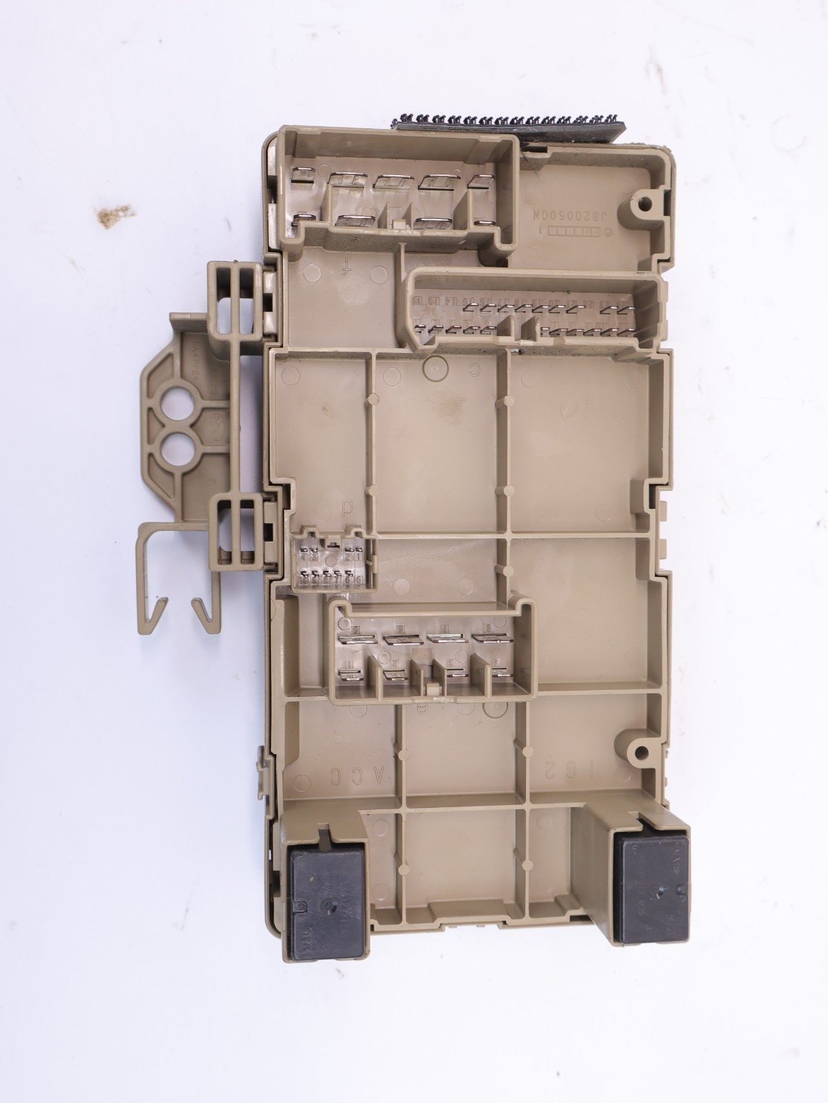 2015 Subaru WRX Dash Interior Fuse Block Junction Box 82201VA010 OEM 15