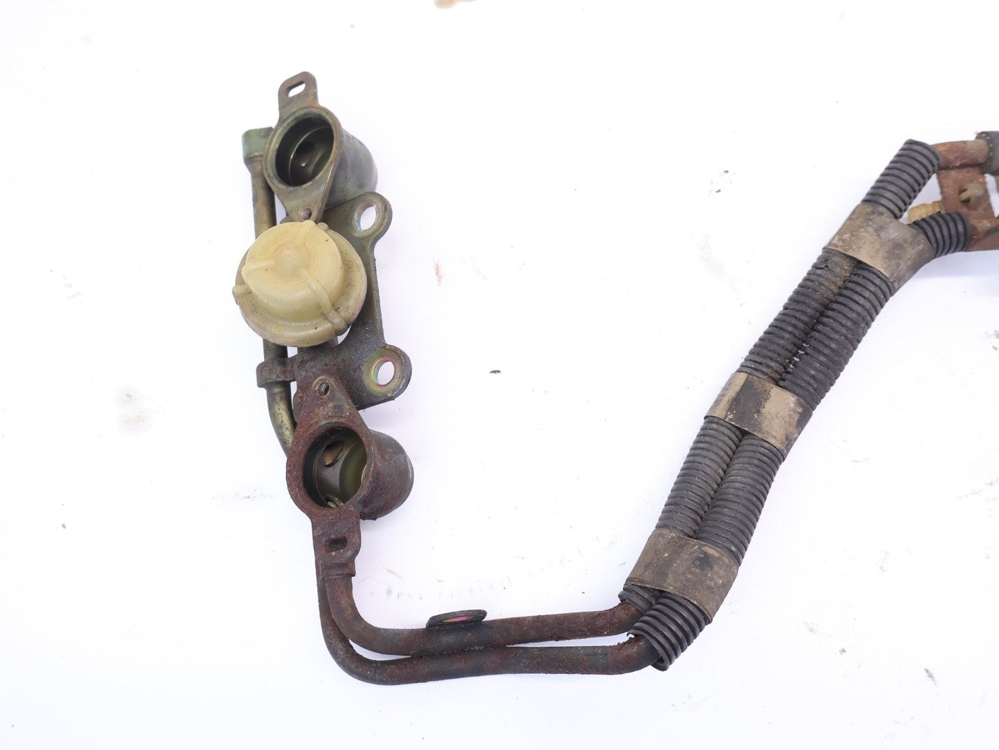 2005-2006 Subaru Legacy GT Fuel Injector Rail Line Assembly 2.5L Turbo OEM 05-06