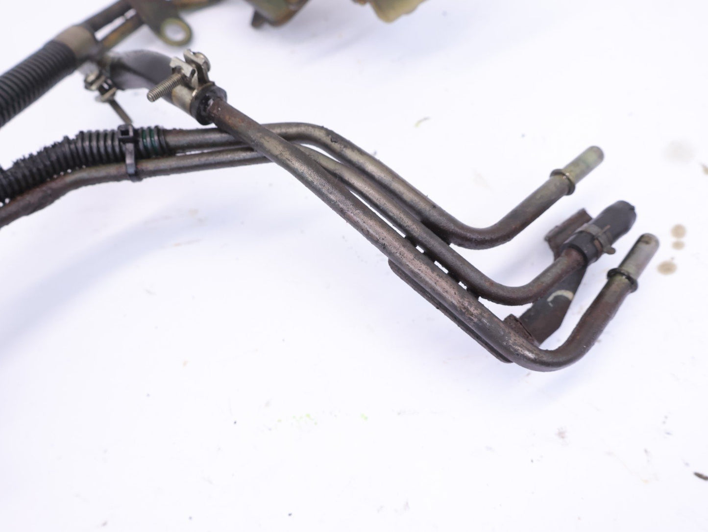2005-2006 Subaru Legacy GT Fuel Injector Rail Line Assembly 2.5L Turbo OEM 05-06