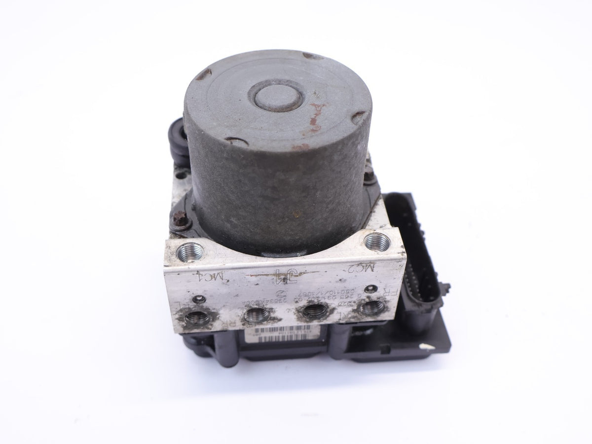 2005-2006 Subaru Legacy GT Anti-Lock Brake Pump AT ABS Module 27534AG00A OEM