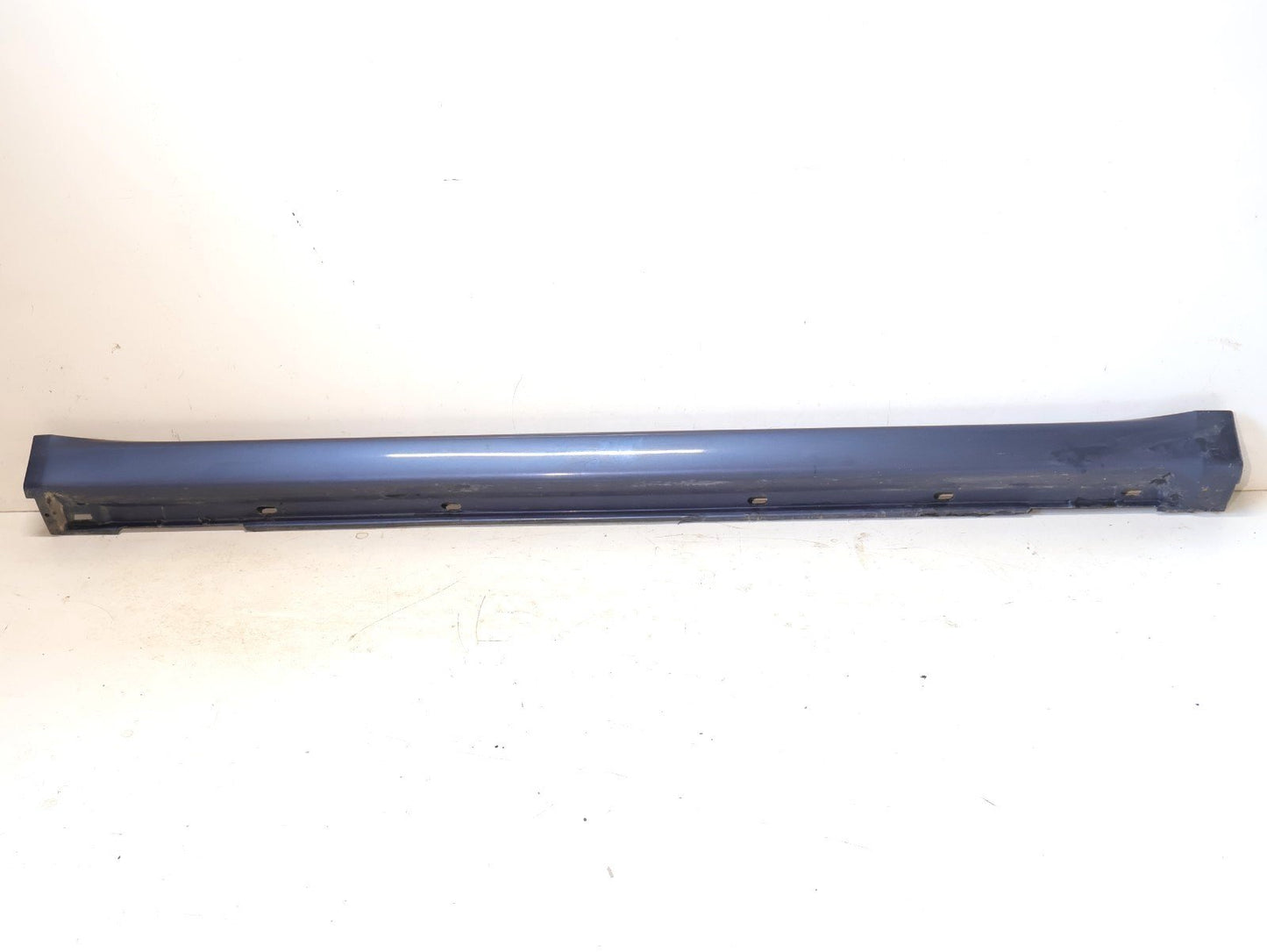 2005-2009 Subaru Legacy GT Sedan Passenger Side Skirt Bottom Rocker 33A RH OEM