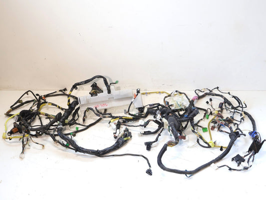 2005 Subaru Legacy GT Sedan Bulkhead Wiring Harness Dash Main Center 81402AG05A