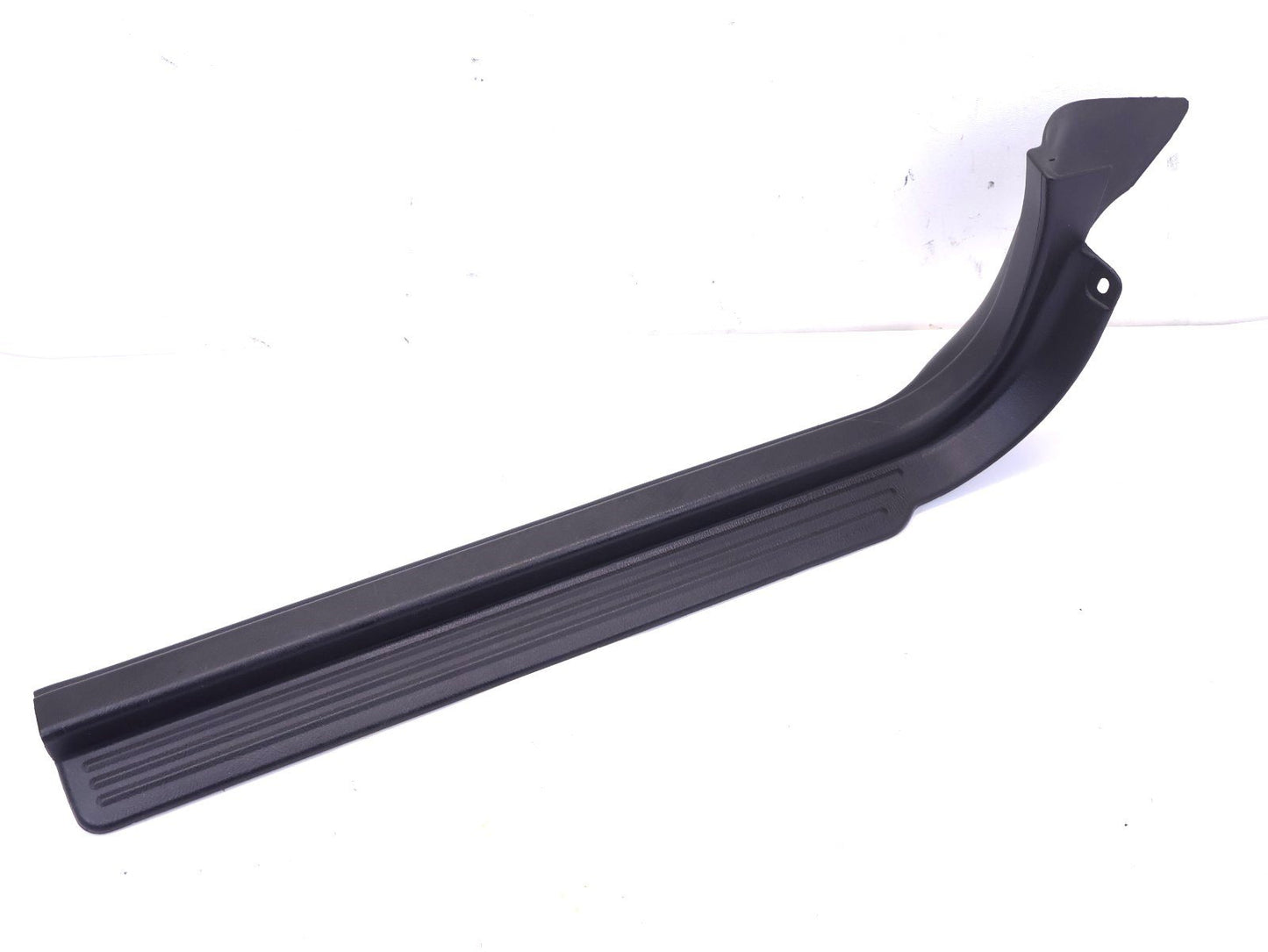 2002-2007 Subaru Impreza WRX Passenger Front Door Sill Scuff Step Panel Trim RH
