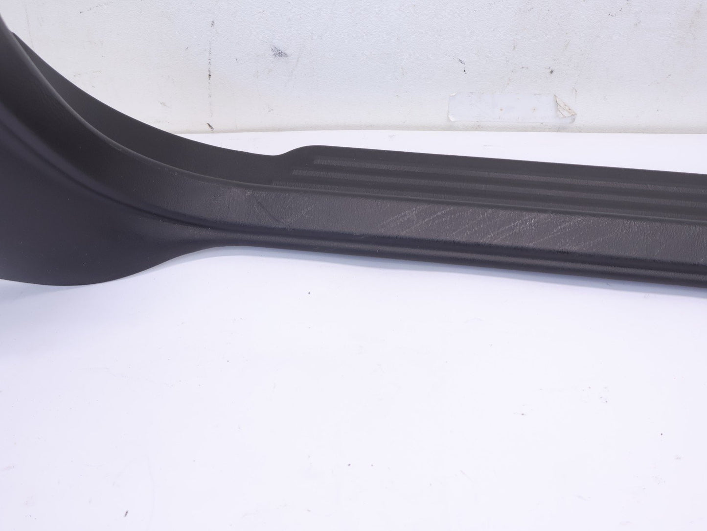 2002-2007 Subaru Impreza WRX Passenger Front Door Sill Scuff Step Panel Trim RH