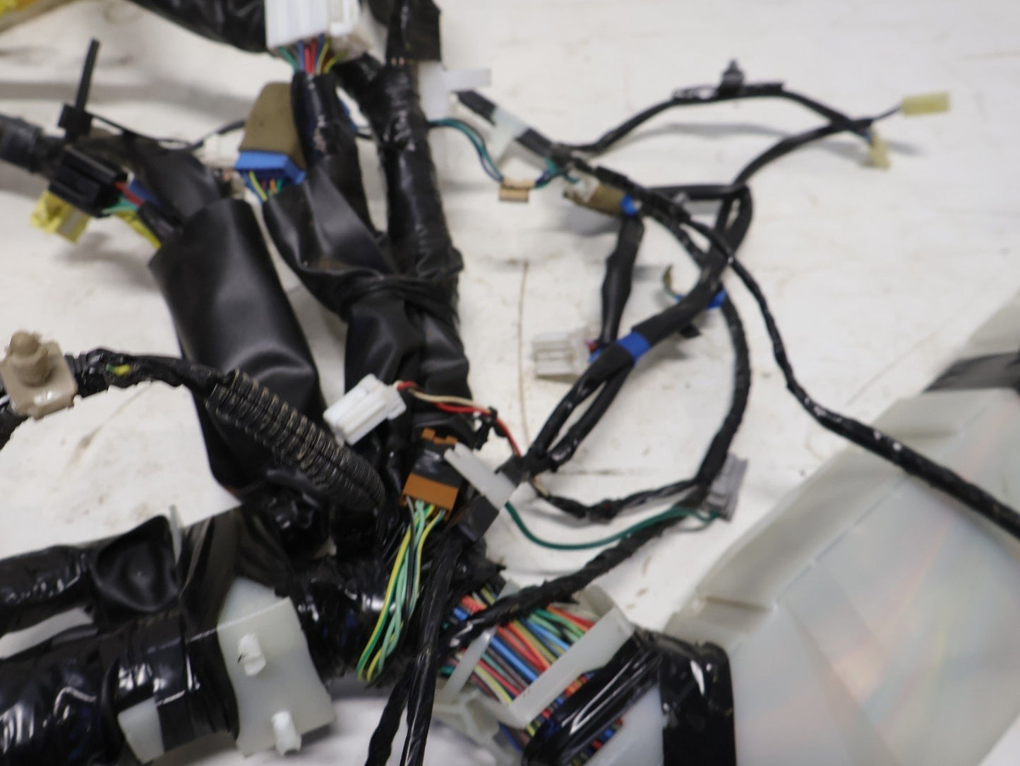 2006 Subaru Impreza WRX Wiring Harness 81403FE093 Bulkhead CUT WIRES OEM