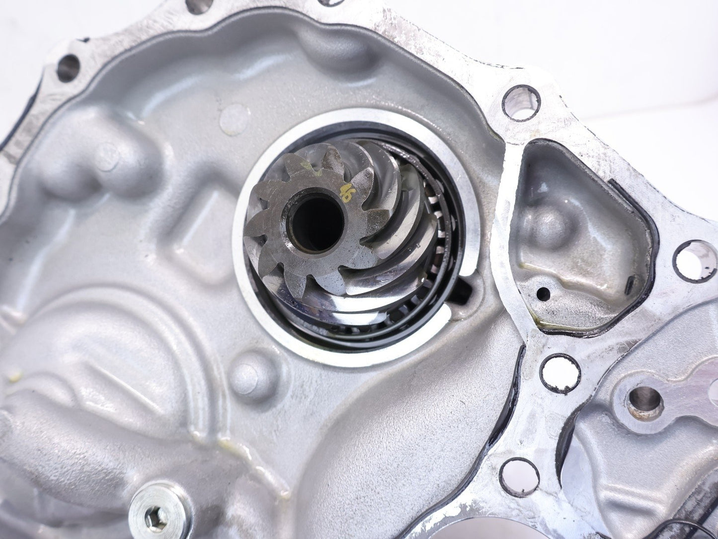 2013-2014 Subaru Crosstrek Ring Pinion Gear w/ Case Automatic Transmission OEM