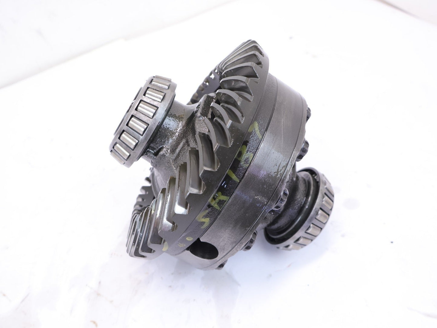 2013-2014 Subaru Crosstrek Ring Pinion Gear w/ Case Automatic Transmission OEM