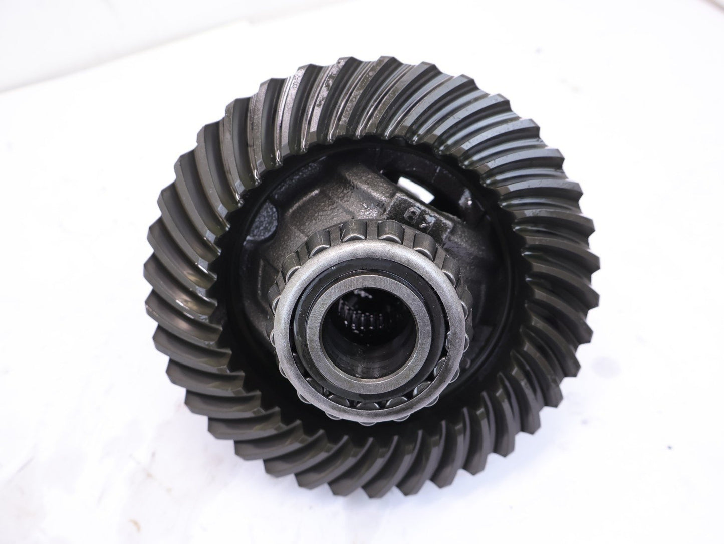 2013-2014 Subaru Crosstrek Ring Pinion Gear w/ Case Automatic Transmission OEM