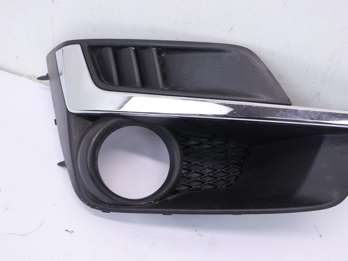 2015-2016 Subaru Impreza Passenger Fog Light Lamp Cover 57731FJ280 RH Right OEM