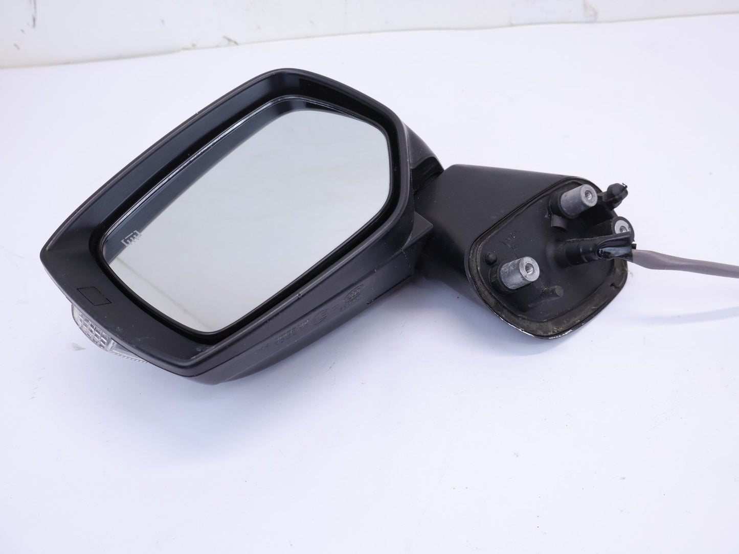 2016 Subaru Impreza Driver Door Mirror w/ Turn Signal LH Left Side View OEM