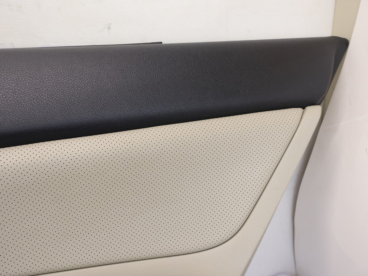 2012-2016 Subaru Impreza 2.0L Wagon Rear Door Panel Cover Passenger RH Right OEM