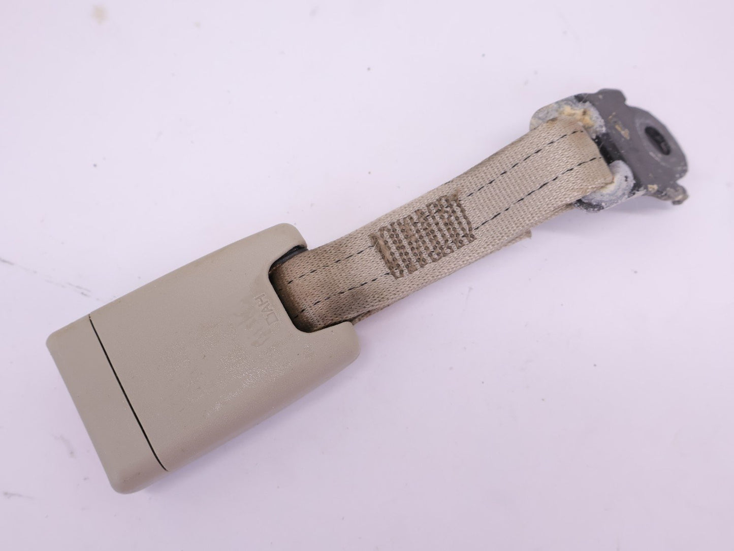 2015-2016 Subaru Impreza 2.0L Wagon Center Rear Seat Belt Buckle OEM