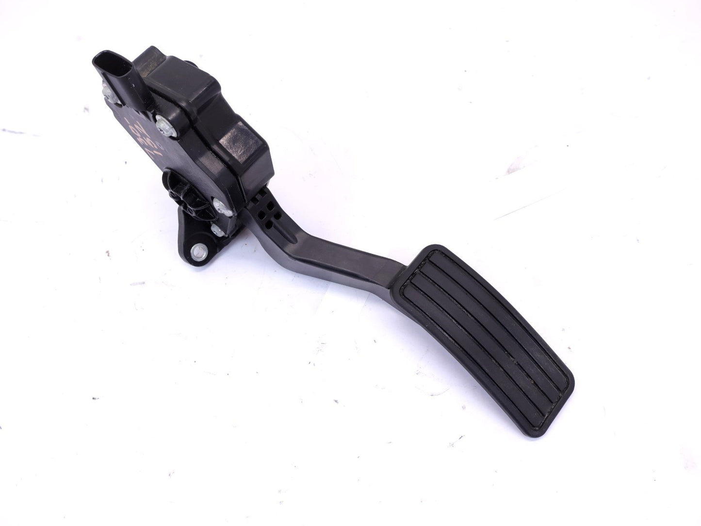 2012-2016 Subaru Impreza 2.0L Gas Pedal 36010FJ050 Fuel Accelerator OEM