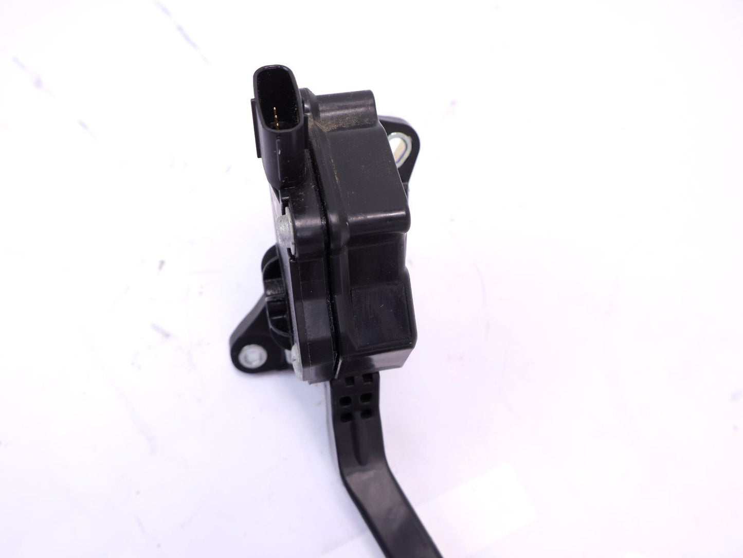 2012-2016 Subaru Impreza 2.0L Gas Pedal 36010FJ050 Fuel Accelerator OEM