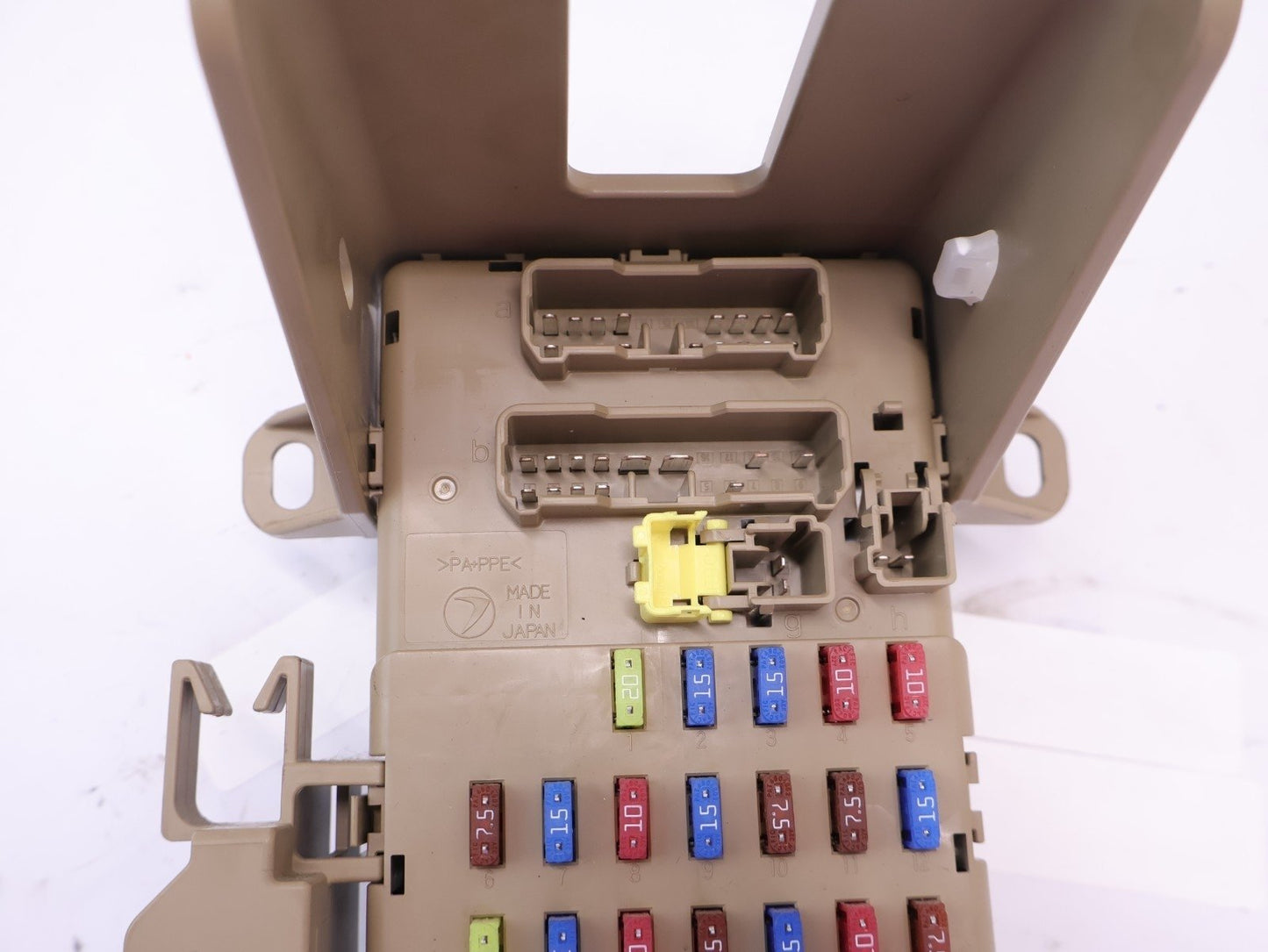 2016 Subaru Impreza Fuse Panel Box 82201FJ210 Relay Dash Interior Block 16 OEM