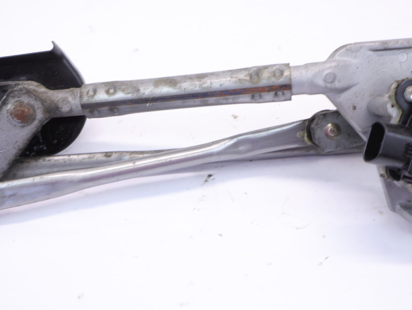 2012-2016 Subaru Impreza 2.0L Front Windshield Wiper Motor & Transmission