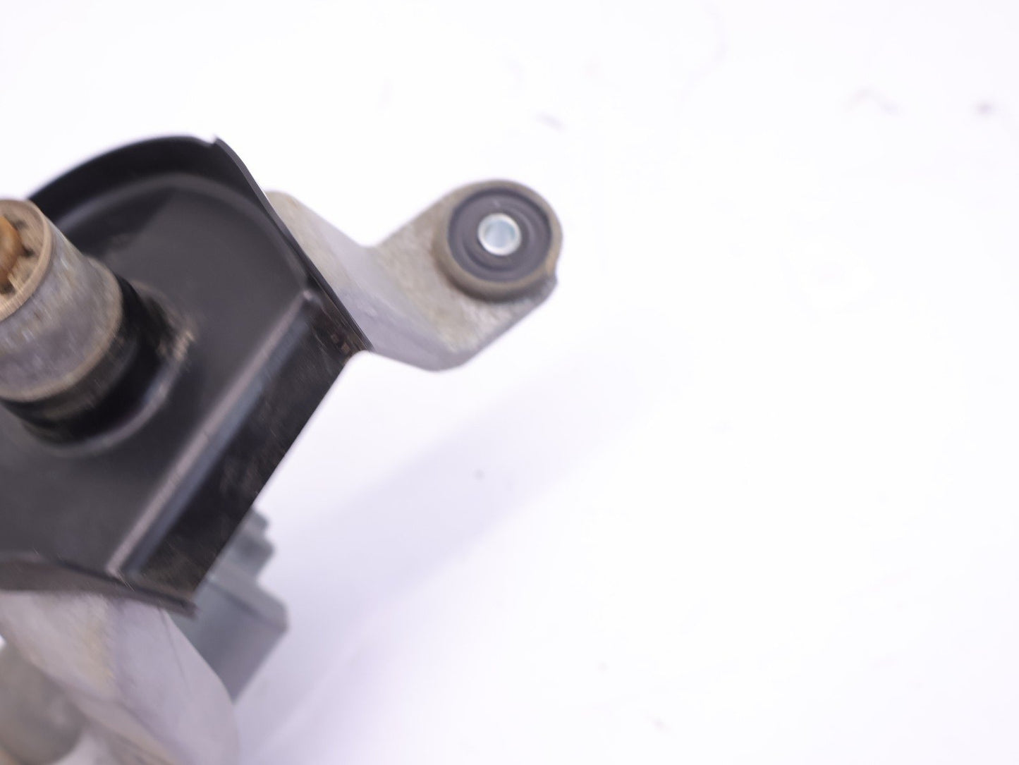 2012-2016 Subaru Impreza 2.0L Front Windshield Wiper Motor & Transmission