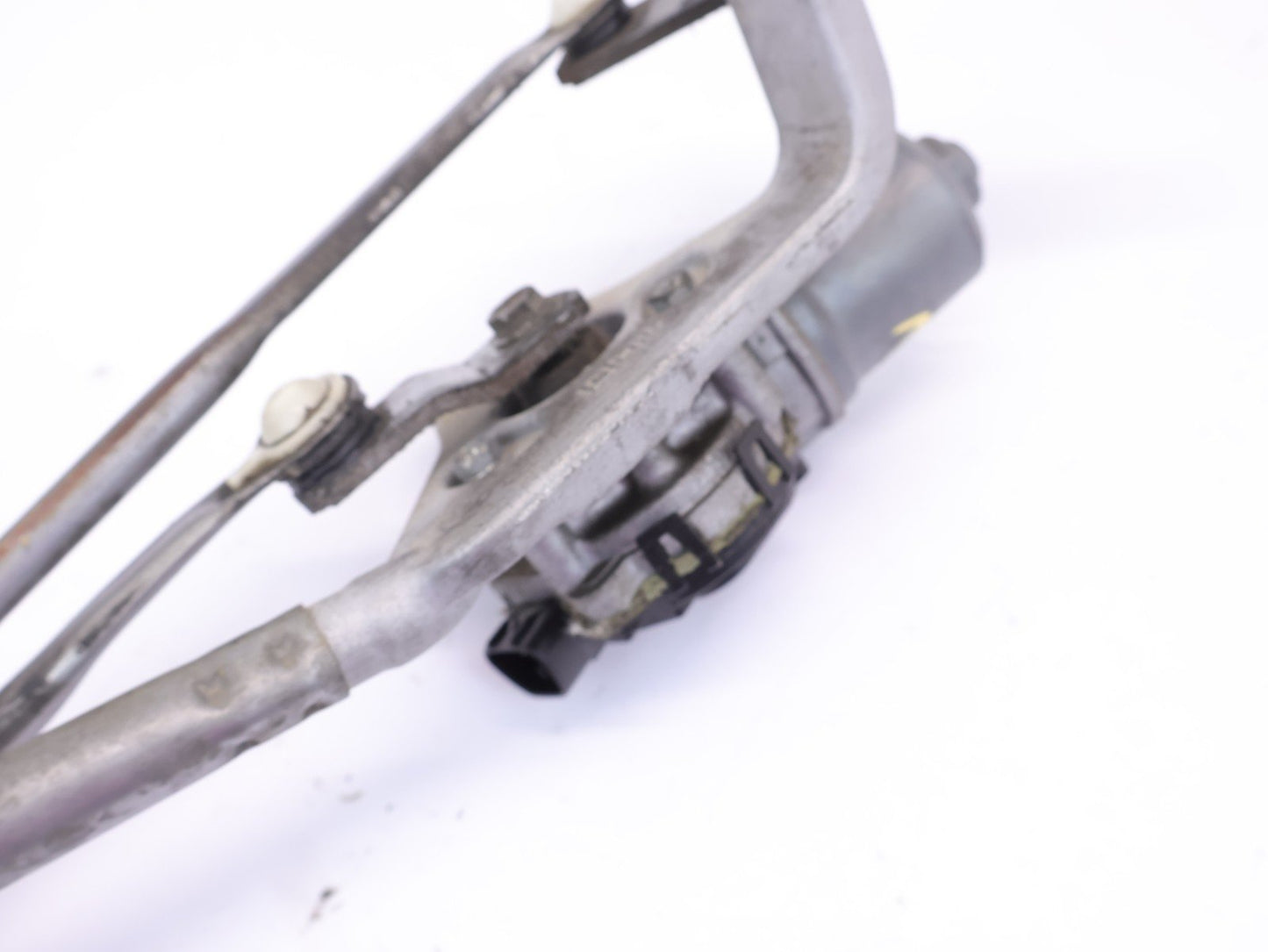 2012-2016 Subaru Impreza 2.0L Front Windshield Wiper Motor & Transmission