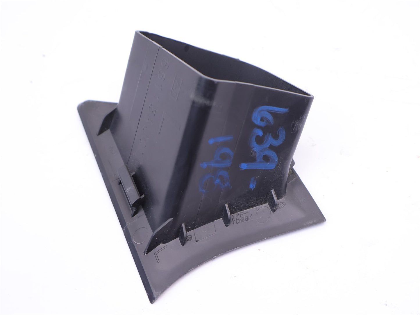 2011 Subaru Legacy & Outback Driver Dash Vent Defrost LH Left OEM 2010-2014