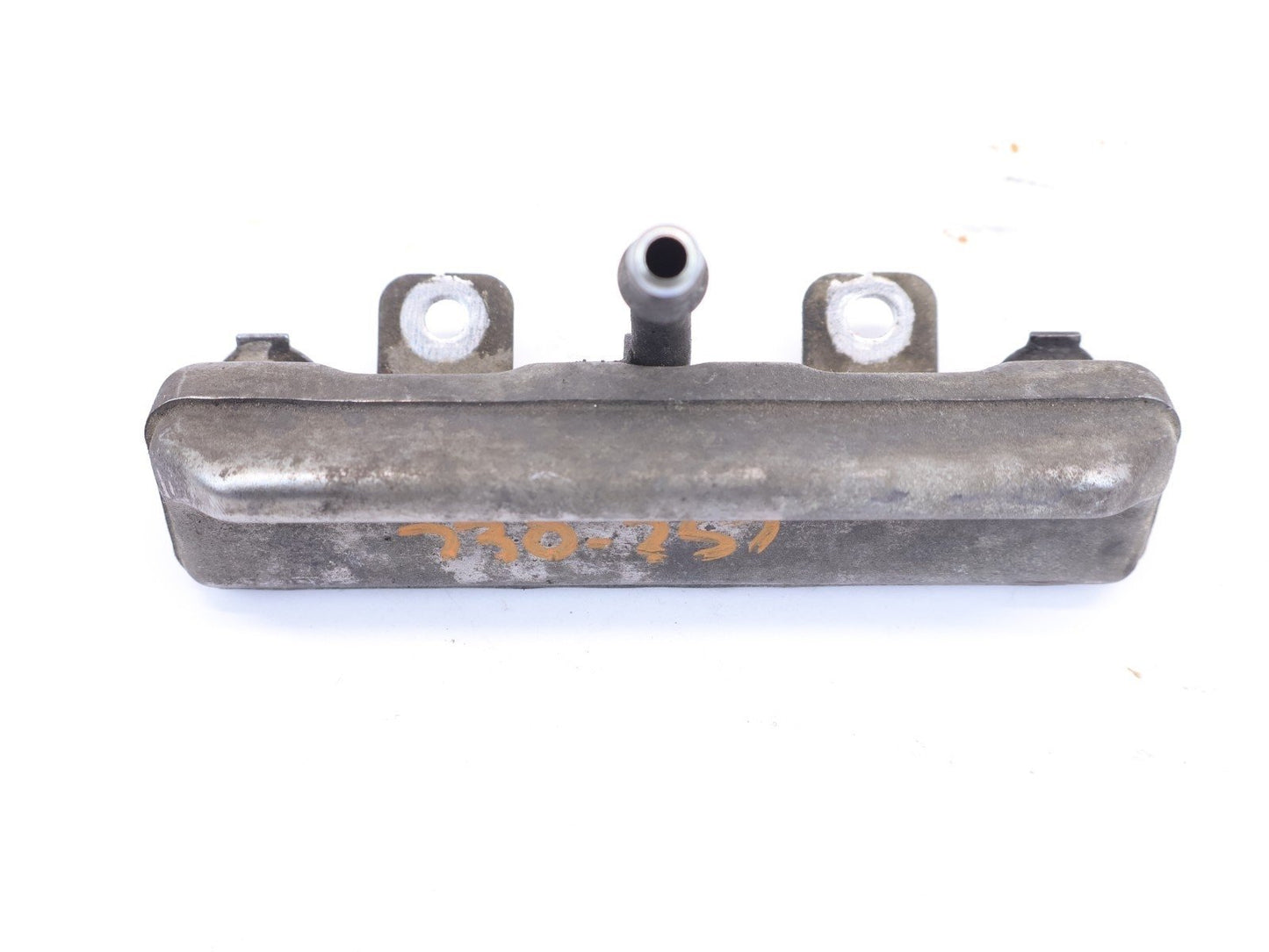 2012-2016 Subaru Impreza 2.0L Fuel Injector Rail Pipe Mount LH or RH Side OEM