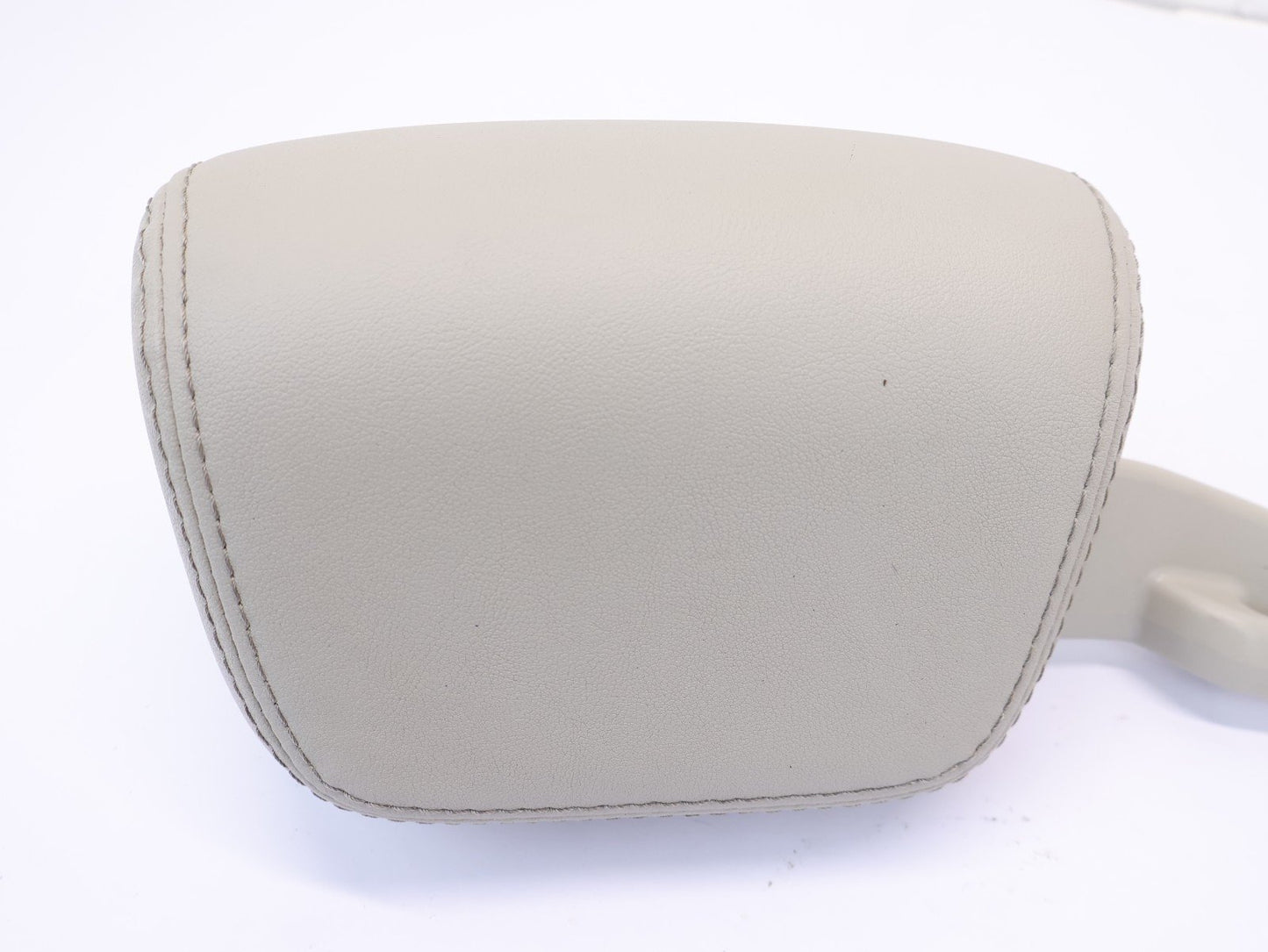2012-2016 Subaru Impreza 2.0L Wagon Center Rear Seat Headrest Leather Ivory OEM