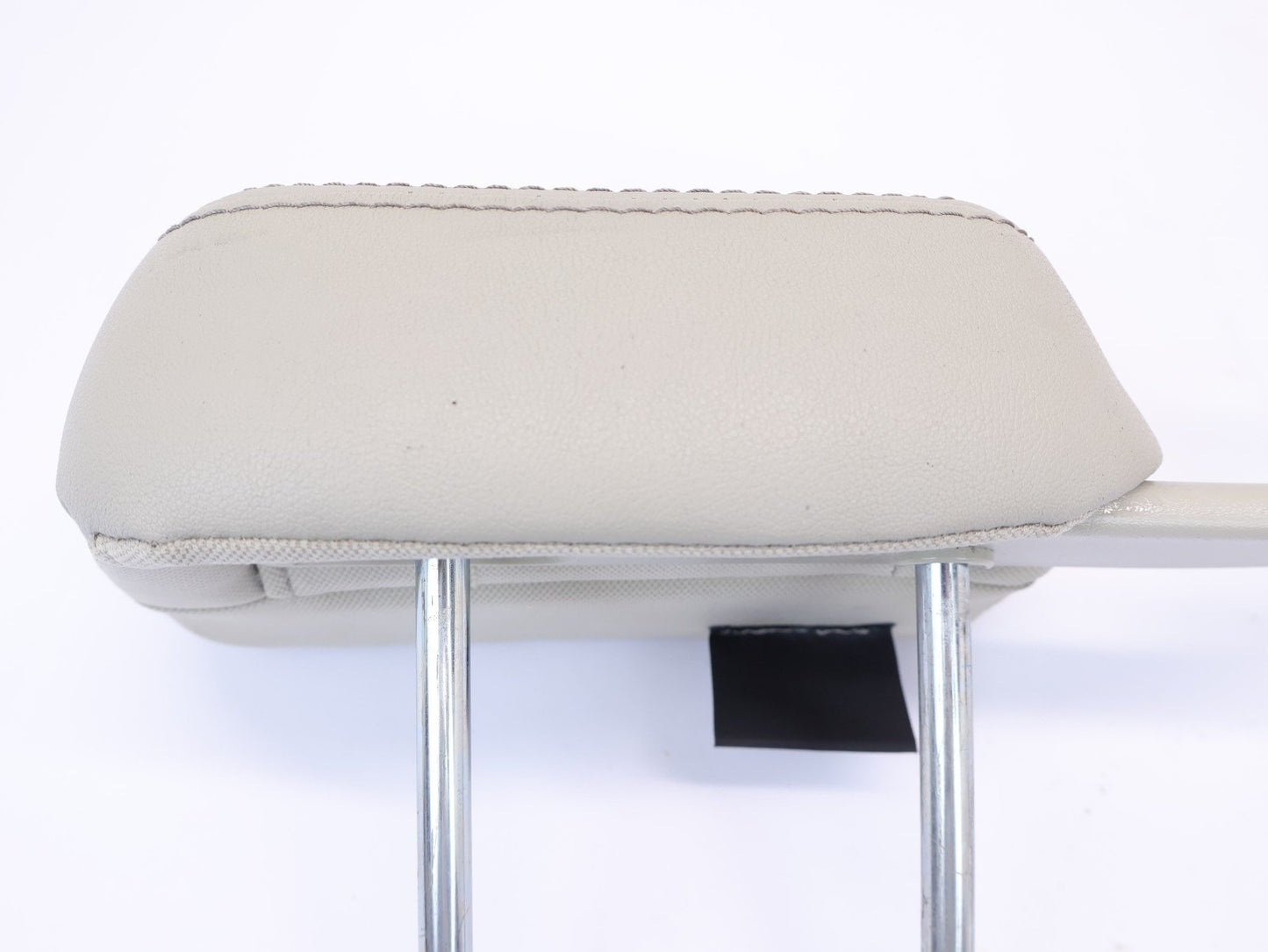 2012-2016 Subaru Impreza 2.0L Wagon Center Rear Seat Headrest Leather Ivory OEM