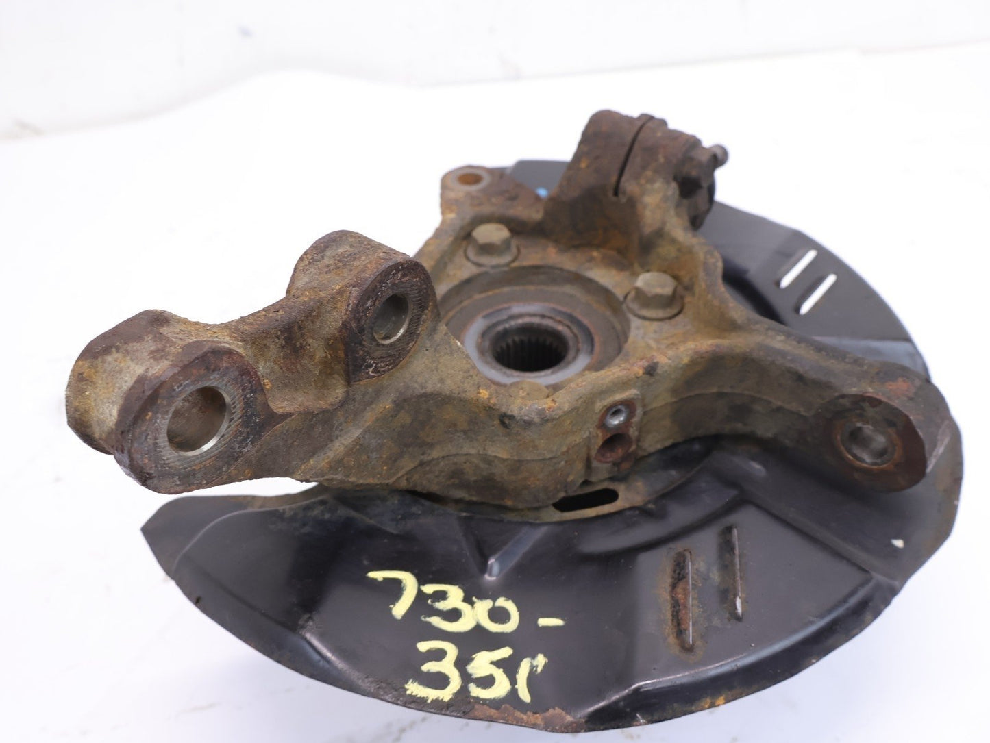 2015-2016 Subaru Impreza 2.0L Passenger Front Spindle Knuckle Hub Right RH OEM