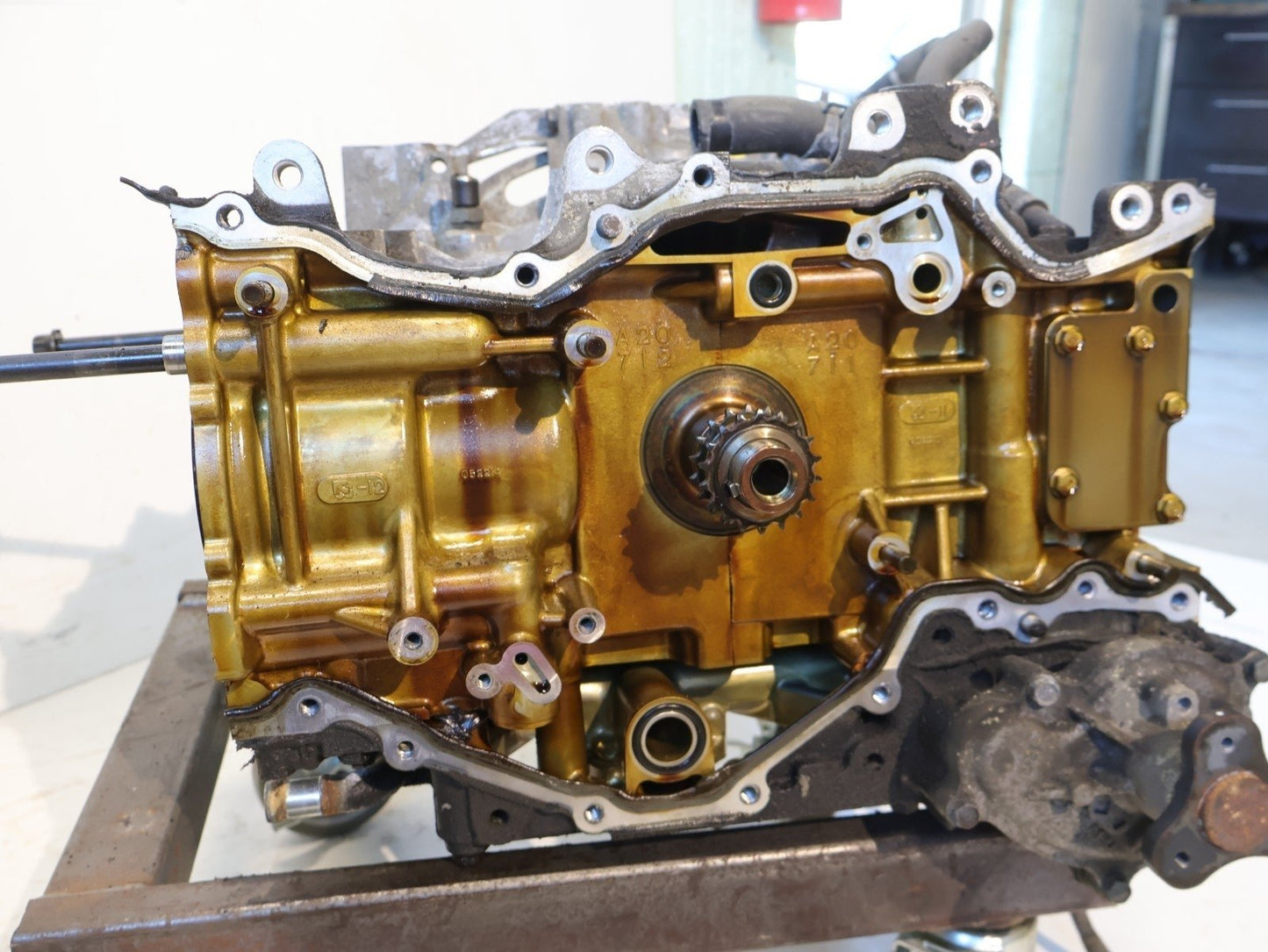 2015-2016 Subaru Impreza Engine Short Block Assembly Motor 2.0L AT 110k OEM