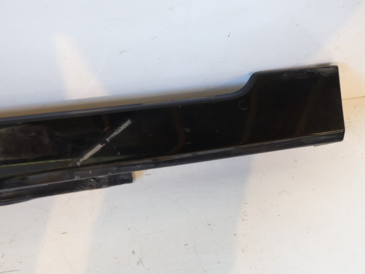 2012-2016 Subaru Impreza 2.0L Wagon Passenger Side Skirt Bottom Rocker RH OEM