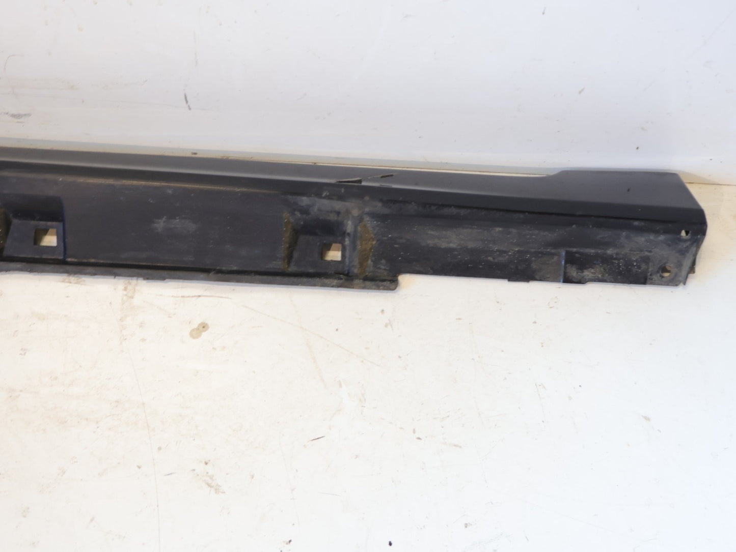 2012-2016 Subaru Impreza 2.0L Wagon Passenger Side Skirt Bottom Rocker RH OEM