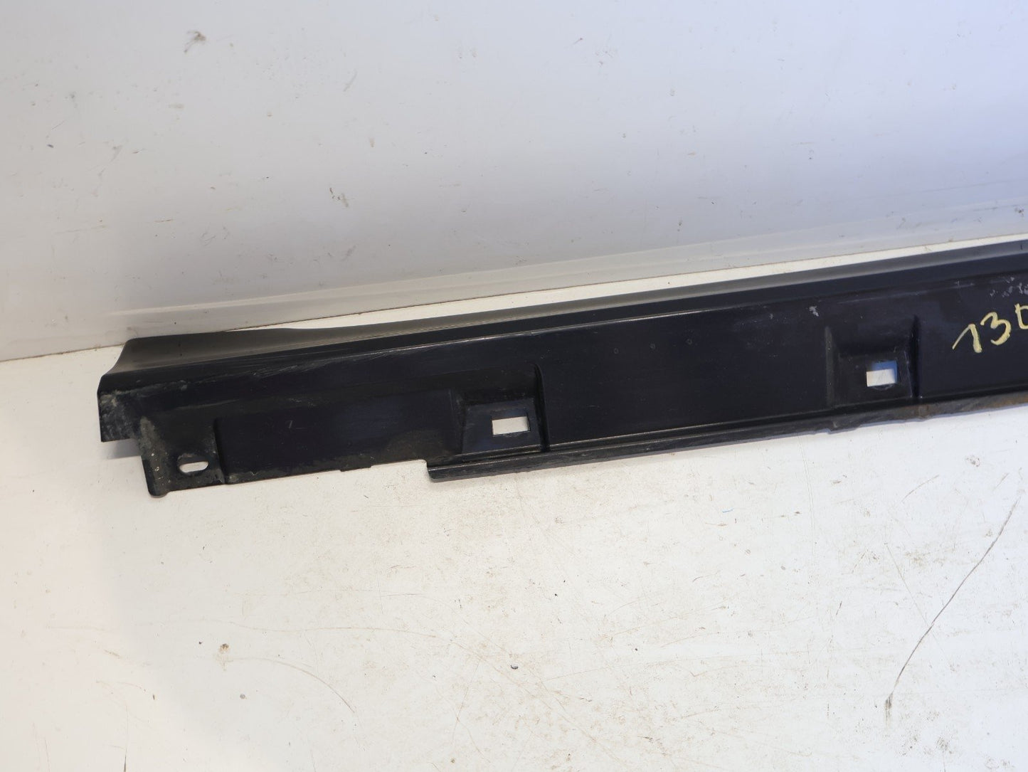 2012-2016 Subaru Impreza 2.0L Wagon Passenger Side Skirt Bottom Rocker RH OEM